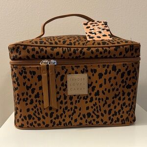 Tender Love + Carry Leopard Print Makeup Case - Brown & Black